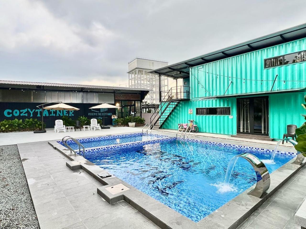 Wisma tamu Reserve The Cozytainer Taiping