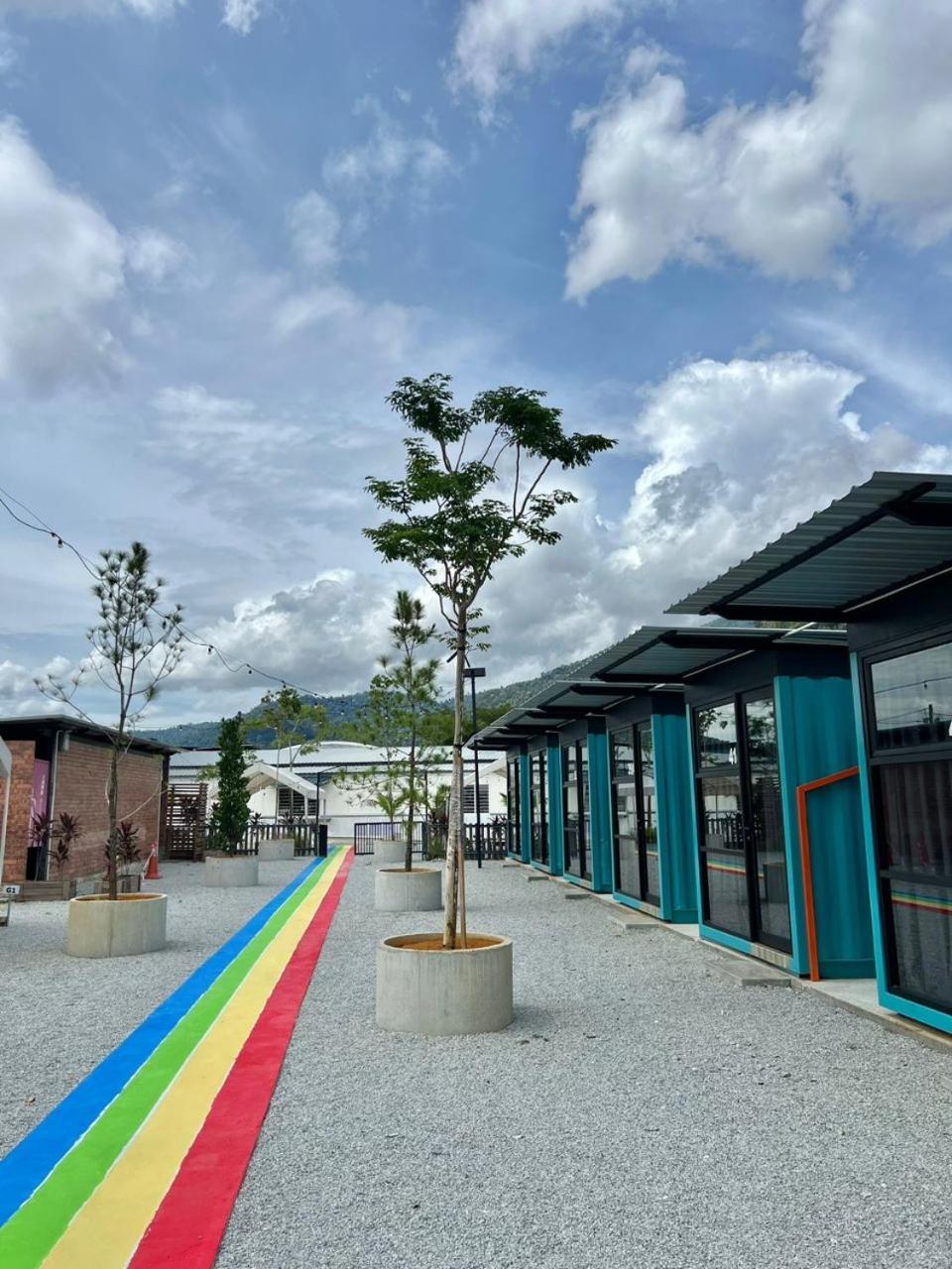 Wisma tamu Reserve The Cozytainer *